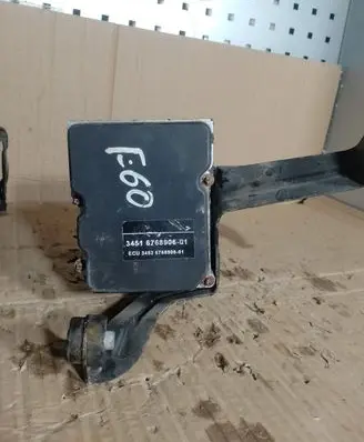 BMW 5 E60 E61 ABS Pump 6768906 3451676890601 3452676890801