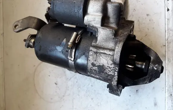 Audi A4 S4 B7 8E 8H Starter motor