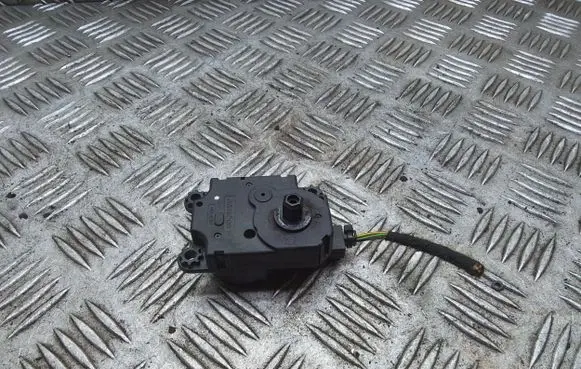 Opel Movano B Air flap motor/actuator A21101800