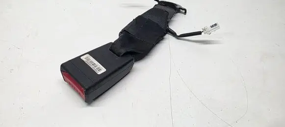 Rear seatbelt buckle