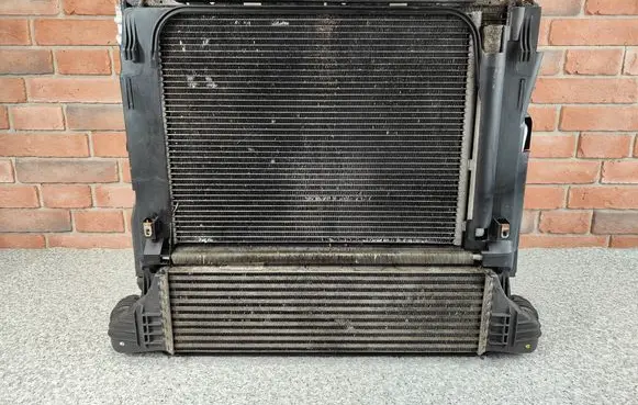 BMW X5 E53 Coolant radiator 7778387