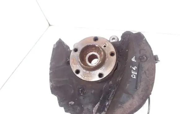 BMW X5 E53 Front wheel hub spindle knuckle 6761576 6761576C
