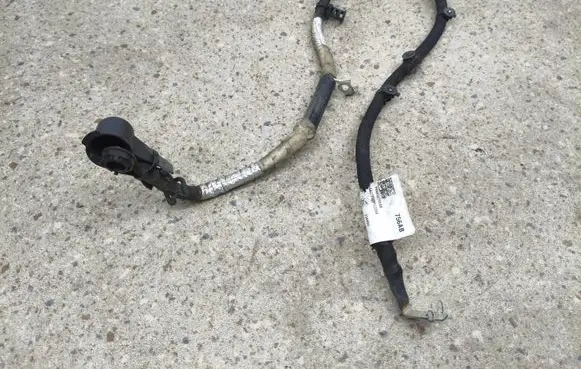 Chrysler Pacifica Positive cable (battery) P68499756AB 756AB 23489U