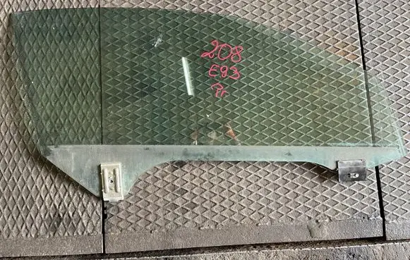 Honda Civic Sliding door window/glass AS2
