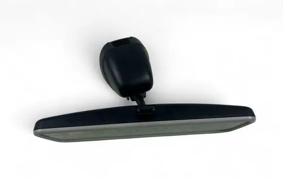 Volkswagen Golf VII Rear view mirror (interior) E1021065