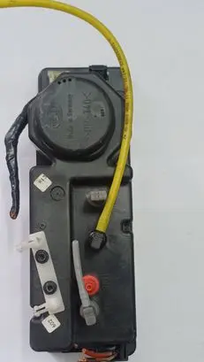 Mercedes-Benz E W210 Central locking vacuum pump 2108000648