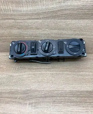 Mercedes-Benz Vito Viano W638 Climate control unit A0004461528 5HB008058