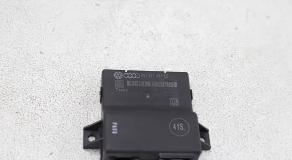 Audi Q3 8U Gateway control module 8U0907468AC 8U0907468G