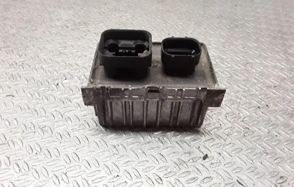 Glow plug pre-heat relay