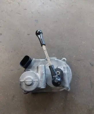 Audi A6 S6 C6 4F Intake manifold valve actuator/motor 1005475S01 A2C53308513