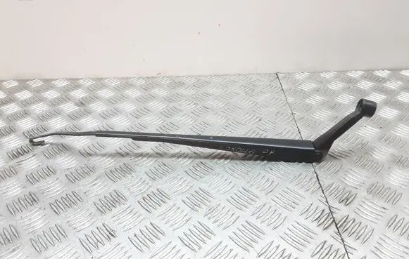 Toyota Corolla E120 E130 Front wiper blade arm 8521102110B
