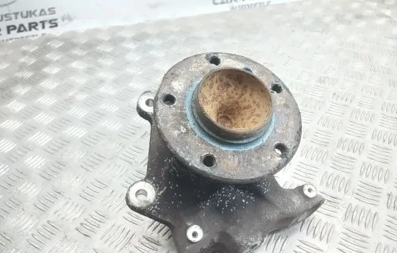 BMW 1 E81 E87 Front wheel hub spindle knuckle 6764444