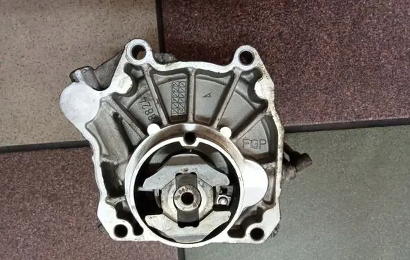 Vacuum pump