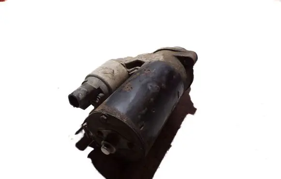 Audi A6 S6 C6 4F Starter motor 0001109258