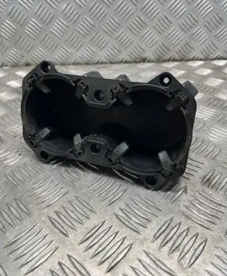 Hyundai Santa Fe Cup holder front 846502W935 130225185239