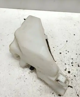 Windshield washer fluid reservoir/tank