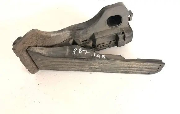 Volkswagen PASSAT B7 Accelerator throttle pedal 1K1723503AJ