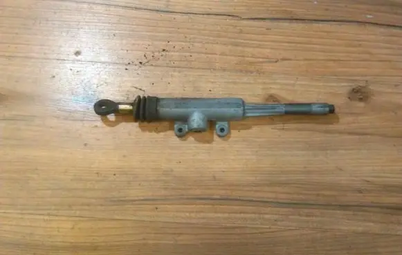 BMW 5 E34 Clutch master cylinder s5459a