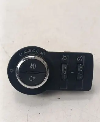 Opel Insignia A Light switch 13268702