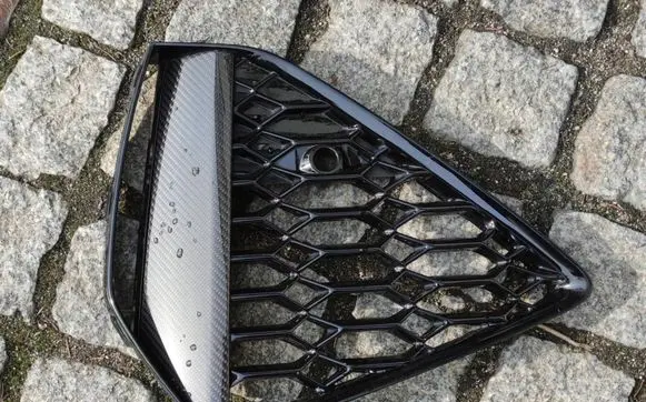 Audi RS6 C8 Front bumper lower grill 4K8807682D