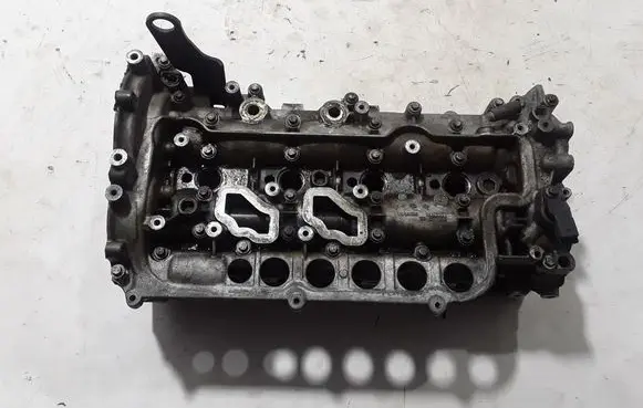 Renault Trafic II (X83) Engine head 7701477996