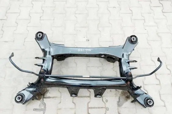 BMW 3 G20 G21 Rear axle beam 8831018