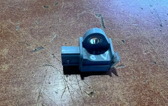 KIA Soul Airbag deployment crash/impact sensor 959200X000 1670870 1670870B