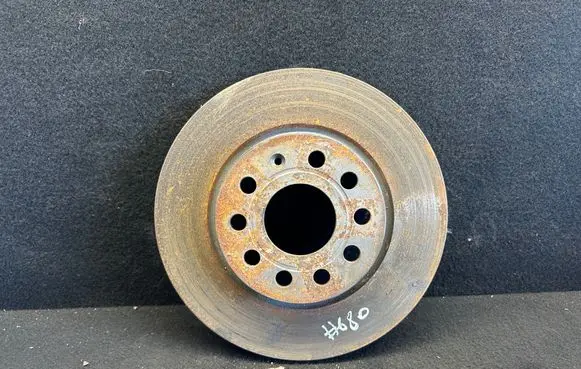 Volkswagen Golf V Rear brake disc