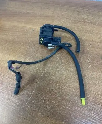 Mercedes-Benz E W210 Turbo system vacuum part 0005450327 E241