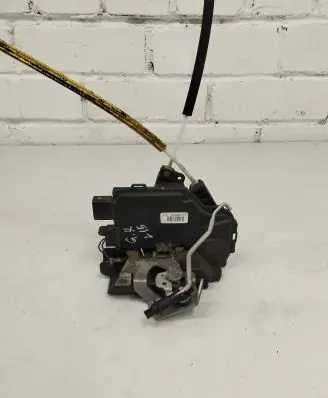 Audi A6 S6 C5 4B Rear door lock 4B0839015G