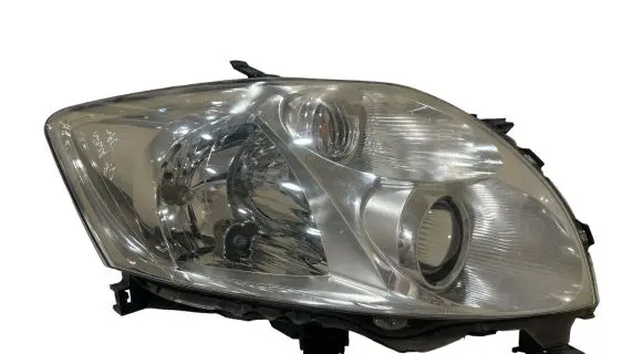 Toyota Auris 150 Headlight/headlamp 8111002470 89901943 89901357