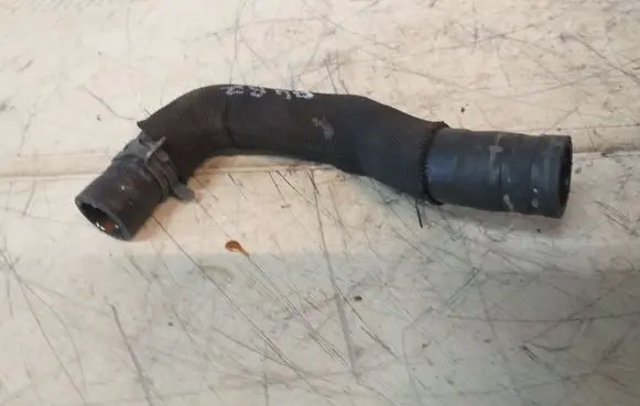 Audi A4 S4 B7 8E 8H Heater radiator pipe/hose 