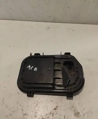 Audi A6 S6 C6 4F Headlight/headlamp dust cover 16016300