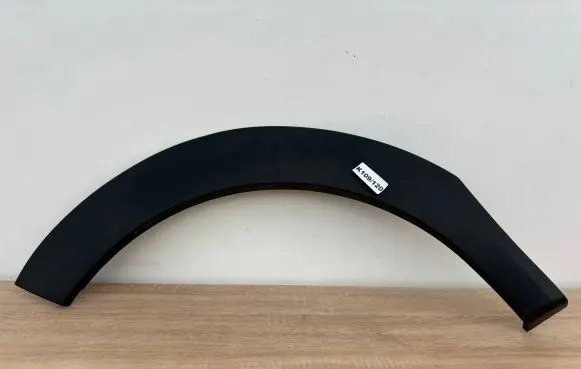 Renault Kadjar Fender trim (molding) 8201589155