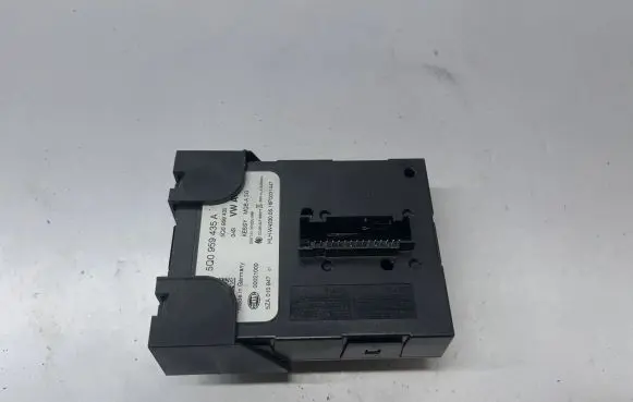 Audi A3 S3 8V Keyless (KESSY) go control unit/module 5Q0959435A