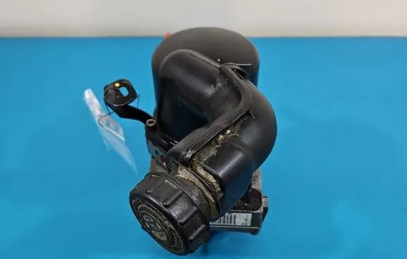 Peugeot 508 Power steering pump 9676154180 IMPRK1576949