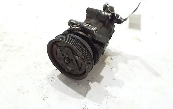 Renault Kangoo I Air conditioning (A/C) compressor (pump) 8200315744