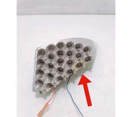 Mercedes-Benz E W211 Tail light part 334154R