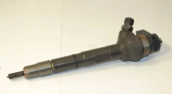 Audi A3 S3 8V Fuel injector 04L130277AJ
