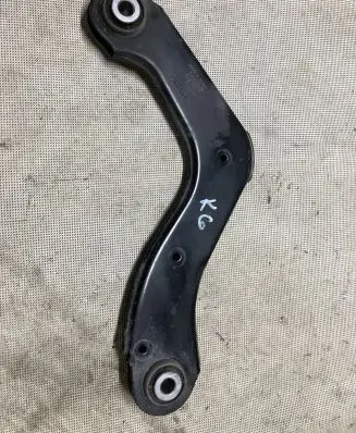 Volvo XC40 Rear control arm 32221134
