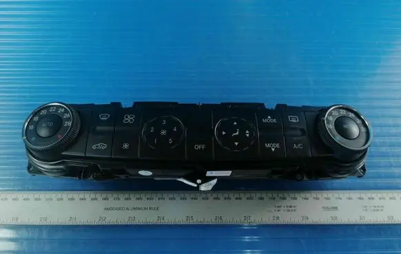 Mercedes-Benz E W211 Climate control unit 2118300490
