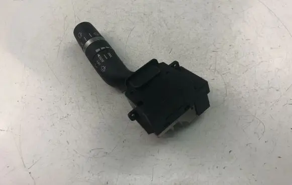 Mazda 3 II Indicator stalk 17D682