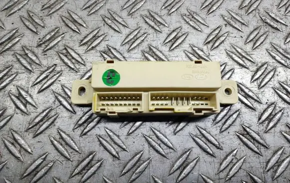 Hyundai i30 Door central lock control unit/module 919402H130 AK61134 11396D