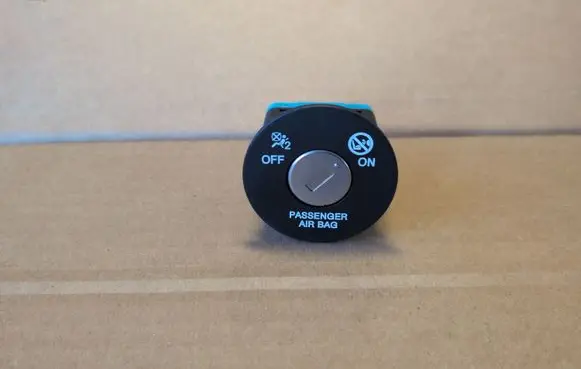 KIA Stonic Passenger airbag on/off switch 95940M6000
