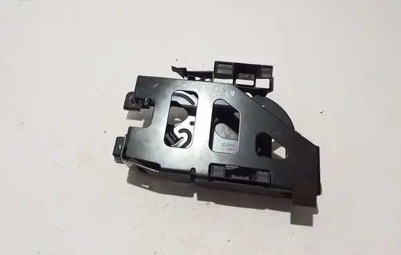 Other engine bay part