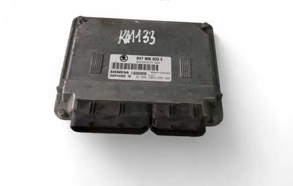 Skoda Fabia Mk1 (6Y) Engine control unit/module ECU 047906033E
