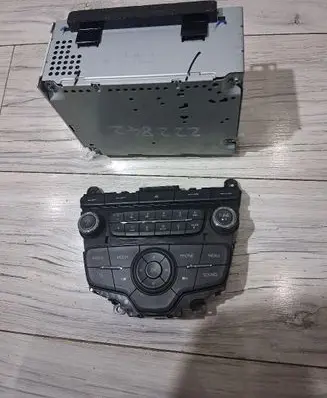 Ford Ka Radio/CD/DVD/GPS head unit G1B518C815AF