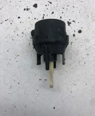 BMW 5 E60 E61 Vacuum air tank 7190661
