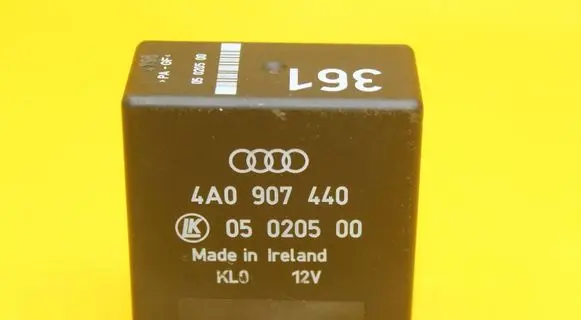 Audi A8 S8 D2 4D Other relay 4A0907440 05020500