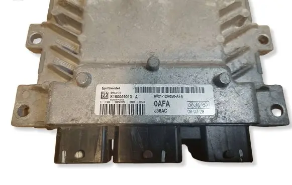 Ford Fiesta Engine control unit/module ECU 8V2112A650AFA S180049013A EMS2103